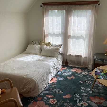Victorian Guest Getaway-20Mins To Glacier National Park-10Mins To Airport! Columbia Falls Exterior foto